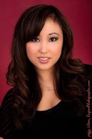 This spiky and pixie college hair style is a popular college hairstyle, where the long and thick hair is spiked with a styling product to get a lift. College Graduation Photography Eugene Oregon