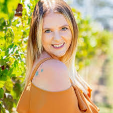 Tina Teasley's Instagram, Twitter & Facebook