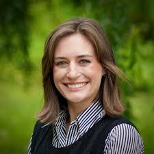 Hannah Frank's Instagram, Twitter & Facebook