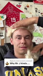 Replying to @rania la luna THANK YOU TO ALL MY VOTERS! This makes tv#he wig  worth it #teacher #greenscreen