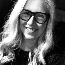 Amy Hinnant's Instagram, Twitter & Facebook