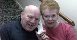 Neil Lennon: 'My beautiful mother, Ursula, passed away this morning'