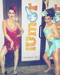 Iumor este o emisiune de televiziune care este difuzată de postul antena 1 și a debutat în aprilie 2016. Lesbunheads Les Buns On Iumor Comedy Tv Show In Romania Facebook