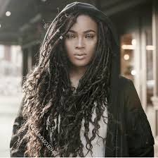 Black And Grey Bohemian Box Braids Zoe Kravitz And The Goddess Box Braids Trend Un Ruly Hair Styles Box Braids Hairstyles Braided Hairstyles Easy