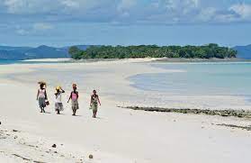 Nosy Iranja Madagascar Africa Travel To Madagascar With Island Continent Tours Dmc A Member Of Gondwana Dmcs Your Network Of Boutique Destination Managemen