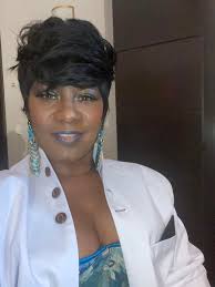 Hi all! I just wanted to introduce myself. I am Alycyn Roye from  Philadelphia. I look forward to being able to take 2 Girls trip each year  and keep from killing my