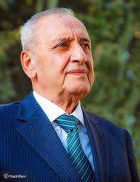 لا نستطيع ان نعيش حالة الترف في تأليف الحكومة نقل النواب عن الرئيس نبيه بري  بعد لقاء الاربعاء ان الأمور بالنسبة لموضوع الحكومة مازالت على حالها وانه لا  مبرر على الإطلاق للتأجيل