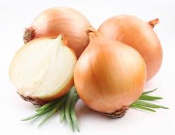 Twelve Fascinating Health Benefits Of Eating Onions Onion Onion Benefits Health Vegetables