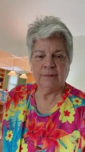 Amazon.com: SENYUN Electric Power Lift Recliner Chair for Elderly with Heat  & Massage, Breathable Leather Large Reclining Chairs w/2 Concealed Cup  Holders for Seniors Home Living Room,1PC,Grey : Home & Kitchen