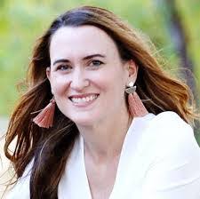 Gina Irwin's Instagram, Twitter & Facebook