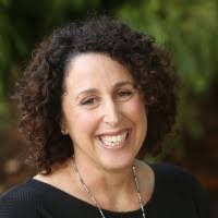 Wendi Tate's Instagram, Twitter & Facebook