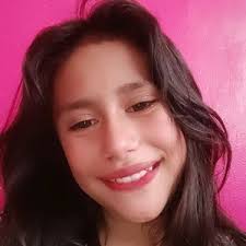 Dara Flores (@daraflores09)