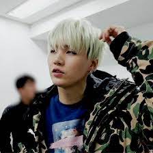 Sortentypische aromen von waldbeeren, him… Min Yoongi Suga Bts Fan Art 40846856 Fanpop