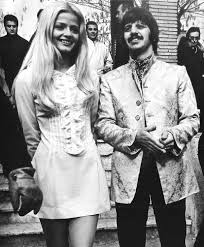 13 февраля 1950, ландскруна, швеция) — шведская актриса. Ringo Starr And Ewa Aulin On The Set Of The Film Candy Retro Fashion 60s 60s Fashion Fashion