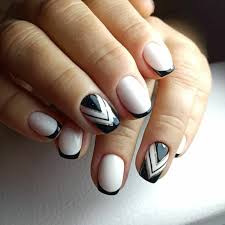 Le gel uv pour ongles de la marque ongle gel noir est présenté en jarre de 15 ou 50g. Modele Ongle Gel Pour L Hiver 2019 2020 Zoom Sur Les Tendances