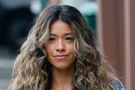 gina paperbag Rodriguez Films 'Players' in a Blouse, Bandeau, Página  paperbag 132 de 183, Jeans & Loafers