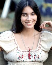 Emmylou Harris Young: 10 Photos of the Star Before Going Gray