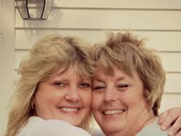 Marianne Grimm's Instagram, Twitter & Facebook