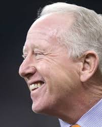 Look: Sam Ehlinger's Ridiculous Pass Is Going Viral This Afternoon