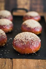 Rezept Fur Selbstgemachte Laugen Brioche Burger Buns Sehr Fluffig Locker Und Leicht Mit Lievito Madre Oder We Rezepte Burger Brotchen Rezept Burger Brotchen