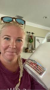 Heather Dellaquila's Instagram, Twitter & Facebook