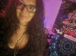 Artist paints iconic Green Bay landmarks