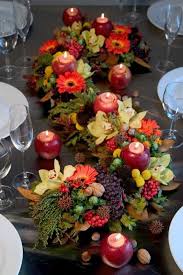 Elevate your tablescape with a set of beautiful linen napkins. Fall Centerpiece Ideas Elegant Fall And Autumn Centerpieces Decoration Ideas Fa Thanksgiving Table Decorations Fall Table Settings Thanksgiving Decorations