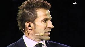 Recordul său de 182 de goluri a fost doborât abia în 2006, de către celebrul alessandro del piero. Del Piero Boniperti Inaugurazione Juventus Stadium Commento Caressa Youtube
