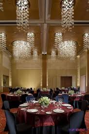 Shree halai lohana mahajan wadi banquet hall 1, a/c, charni road, mumbai. The Elegant Decoration Wedding Venue Mumbai Courtyard By Marriott Banquets Venue Wedding Banquet Hall Elegant Decor Banquet