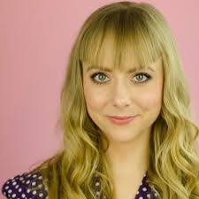 Alexis Robbins's Instagram, Twitter & Facebook