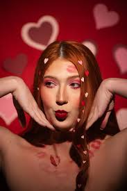 Hello, i'm looking for a second photographer for a wedding