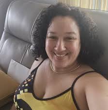 The crowd danced with Shenseea as she performed her single "Curious"