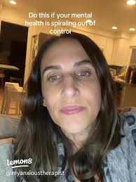 Meet Melanie: A Latina Fashion and Lifestyle Enthusiast from Chicago 🤍