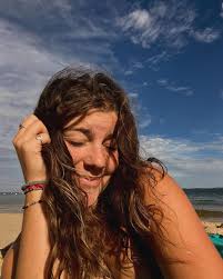 Camille Arseneau's Instagram, Twitter & Facebook