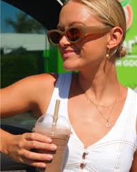 The Oli Burger was the first burger Oliver's ever introduced, and we're  making it even better with this new recipe. It's delicious and full of  goodness, featuring a 100% natural plant based