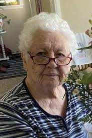 Dorothy Mast's Instagram, Twitter & Facebook