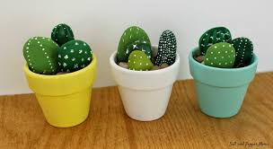 Respecto a los pinceles, depende. Mini Cactus Pintado A Mano Pediakid