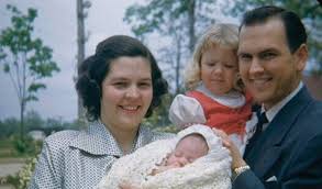 Russell M. Nelson: Un líder familiar 'calmo, paciente y amoroso' - Imagen principal del artículo