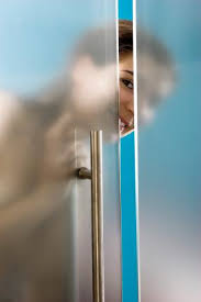 Clean your shower and tub in less than 6 minutes. Cleaning Shower Doors Lovetoknow