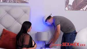10323 horny sexmexx milf fucks the wifi guy