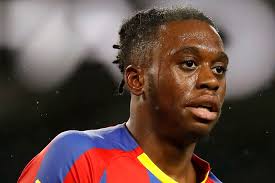 Aaron Wan-Bissaka completes £50m move from Crystal Palace to Manchester  United