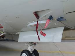Wear a mask, wash your hands, stay safe. Remove Before Flight Band Luftfahrt Artikel Mit Logo De