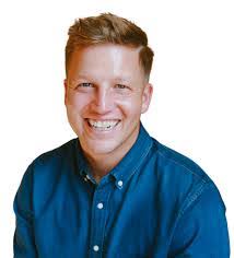 Chris Burge's Instagram, Twitter & Facebook