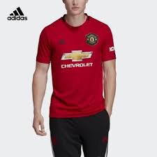 曼徹斯特聯足球俱樂部（英語：manchester united football club）簡稱曼聯（英語：manchester united），是一家位於英國曼徹斯特的球隊，前身為成立於1878年的「紐頓希夫lyr」（newton heath lyr f.c.），1902年改名為「曼徹斯特聯」。目前於英格蘭超級聯賽比賽。 æ›¼è¯çƒè¡£2019 Google æœå°‹