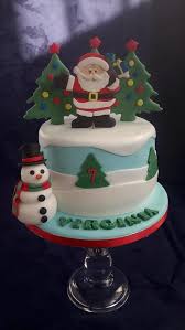 Best nightmare before christmas birthday cake from 30 best images about jack skellington cakes on pinterest.source image: Christmas Themed Birthday Cake Cake By Essence Of Sugar Cakesdecor