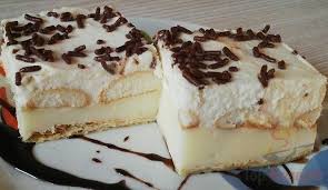 Joghurt Cremeschnitten Mit Eierplatzchen Top Rezepte De Rezept Susse Kuchen Rezepte Kuchen Und Torten