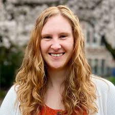 Kim Ingraham's Instagram, Twitter & Facebook