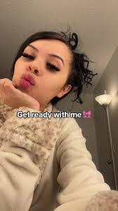 Lilly Chamberlain's Instagram, Twitter & Facebook