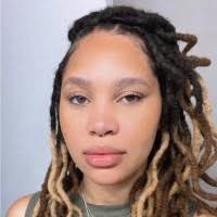 50+ perfiles de «Kelton»