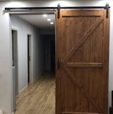 Farklı tipte kapılar ikiden fazla makara. Suerguelue Kapi Rayi